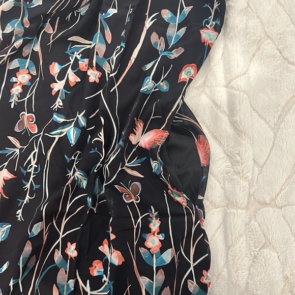 Maladia Floral Dress, Size Medium - Picture 7 of 8